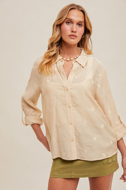 Daisy Embroidered Roll Tab Sleeve Top