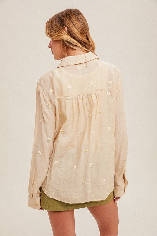 Daisy Embroidered Roll Tab Sleeve Top