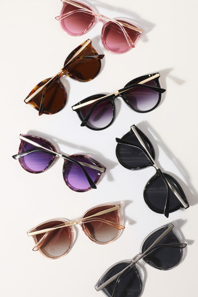 St. Kitt Round Frame Thin Leg Sunnies