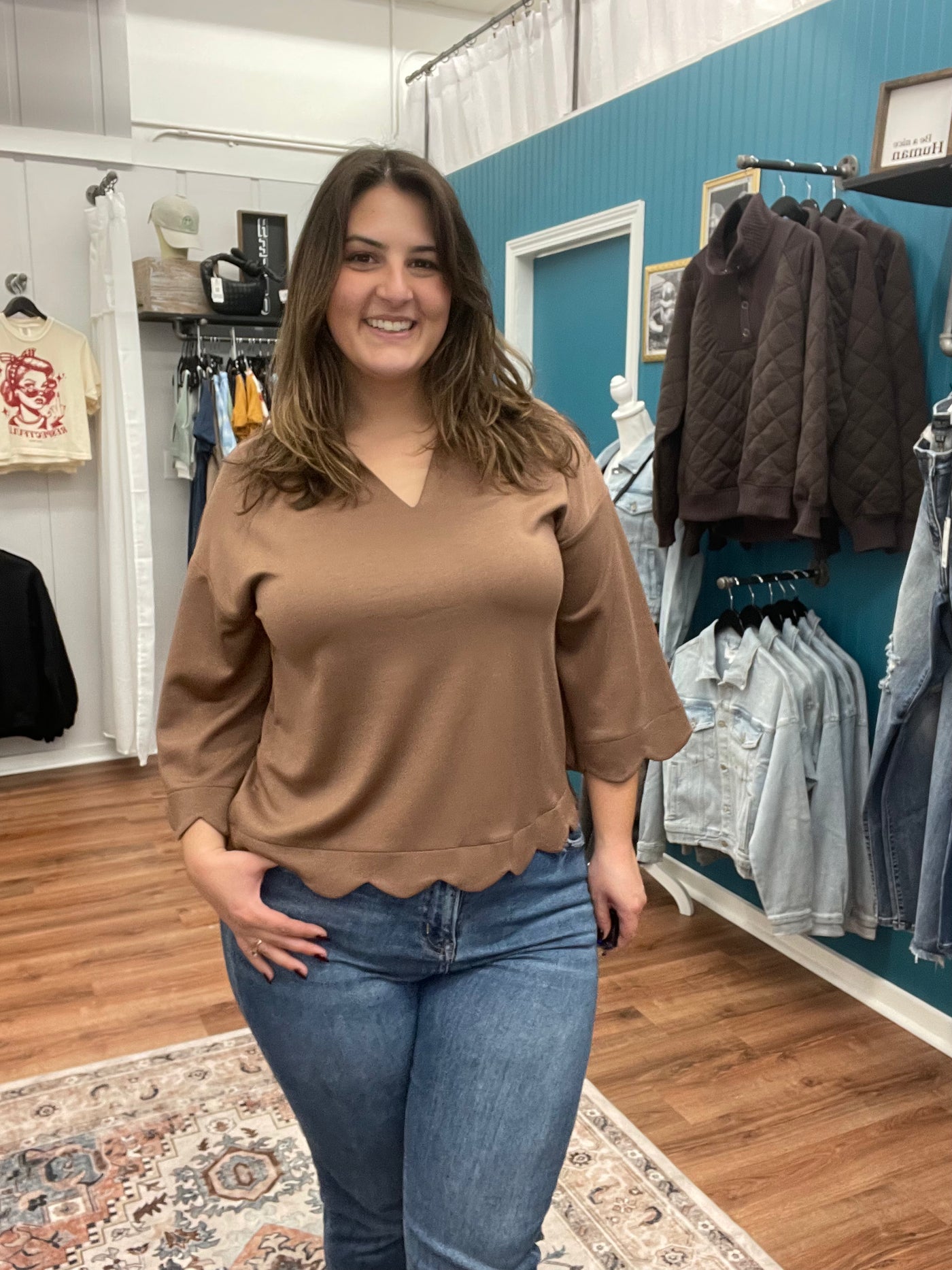 Josie Scallop Edge 3/4 Sleeve Top
